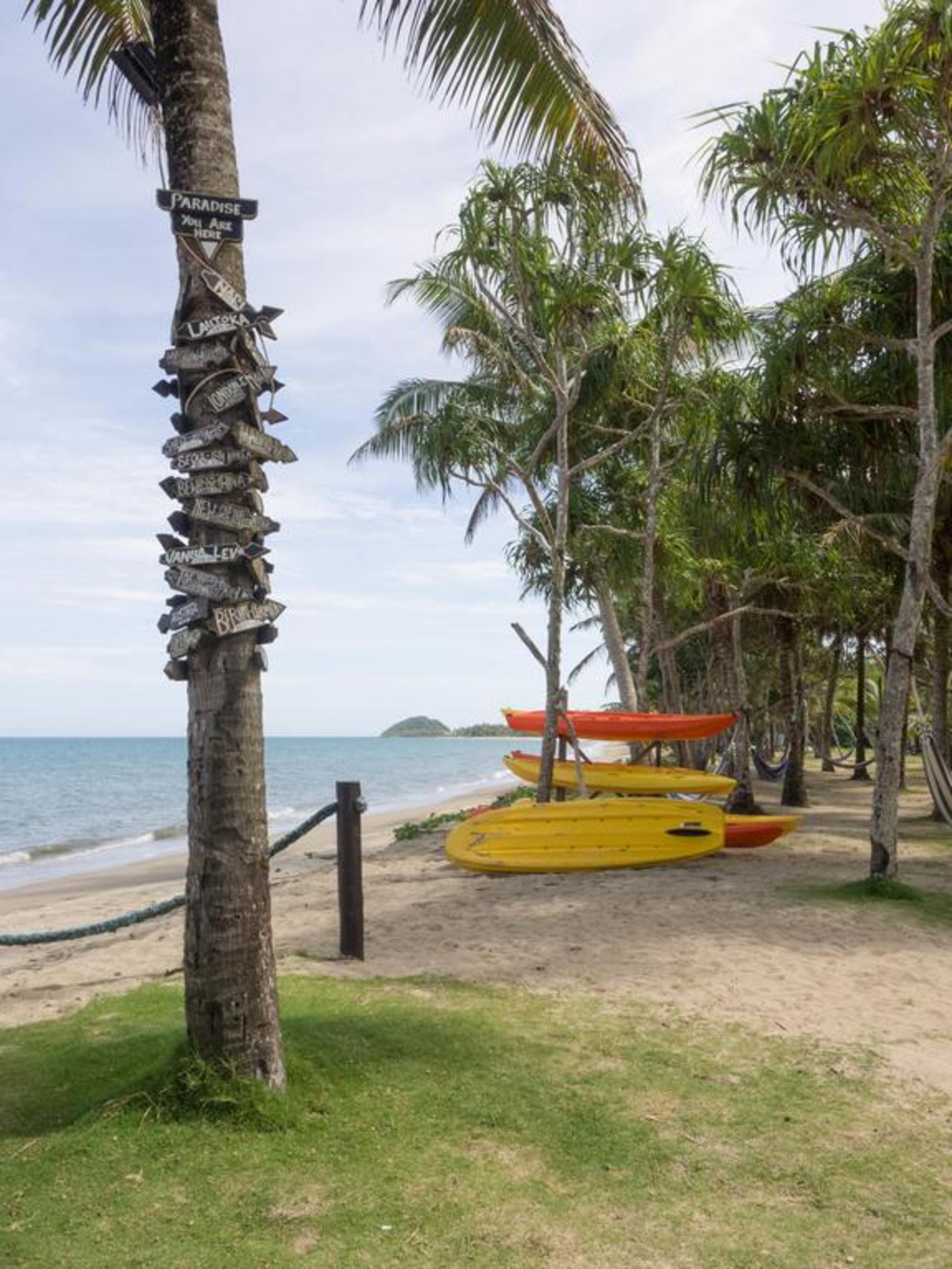 Uprising Beach Resort Pacific Harbour Exterior foto